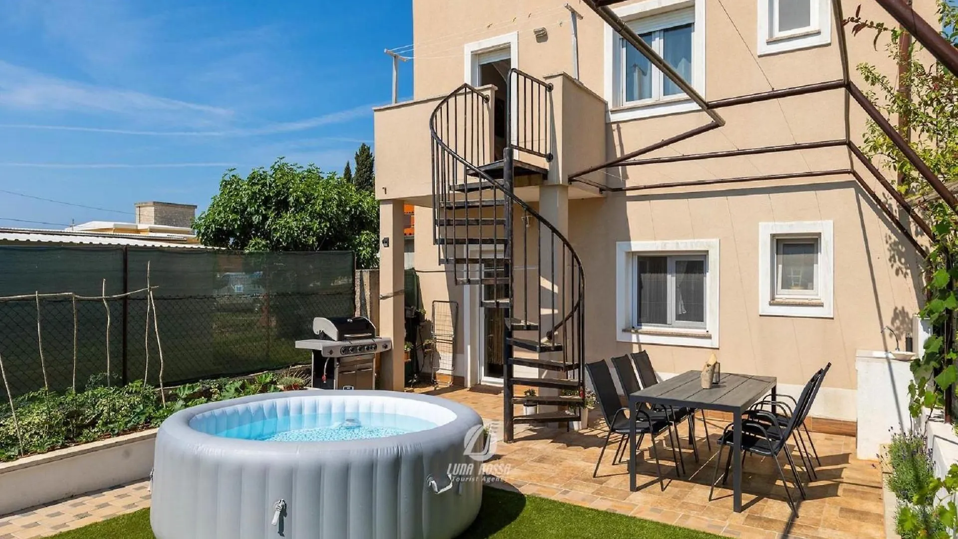 Spacious Home With Bubble Bath And Garden Vodnjan Croatia