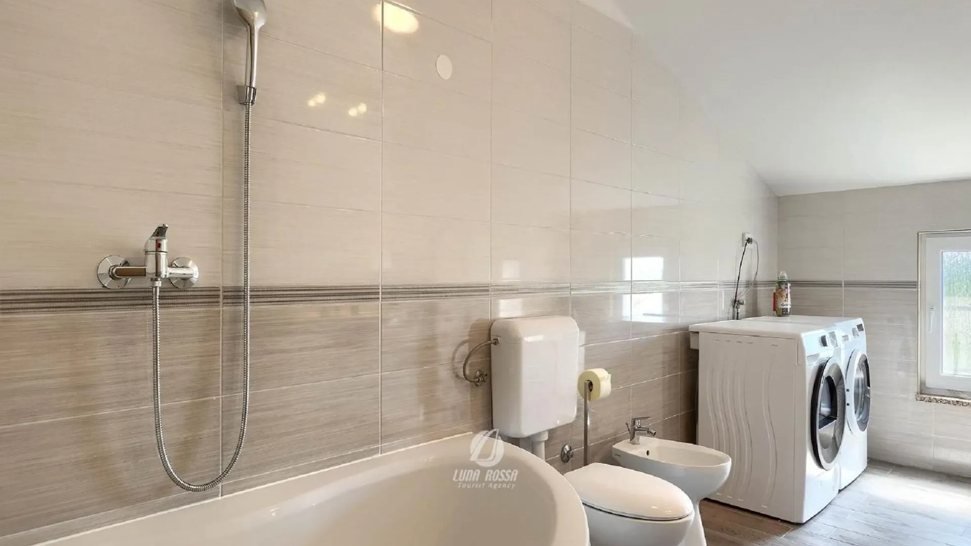 Spacious Home With Bubble Bath And Garden Vodnjan