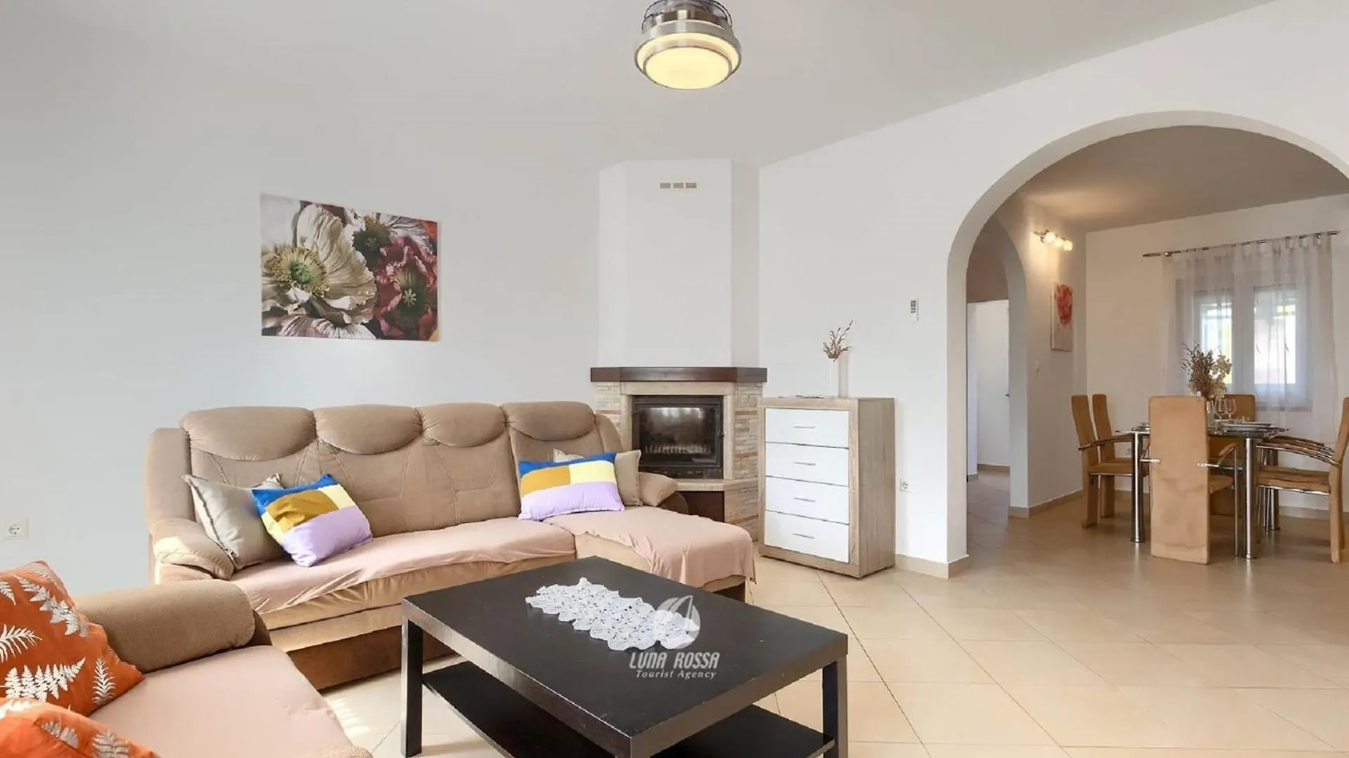 Apartment Spacious Home With Bubble Bath And Garden Vodnjan